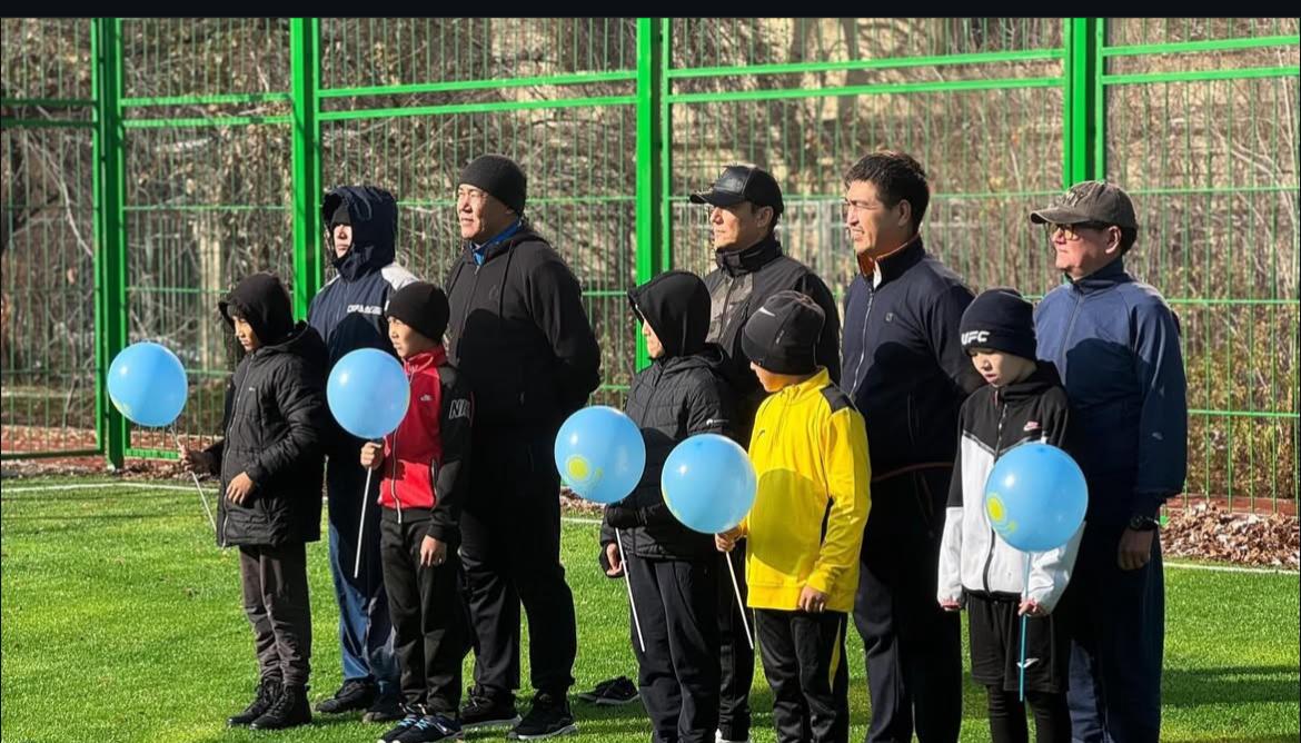 "Әке мен бала" отбасылық футбол жарысы
