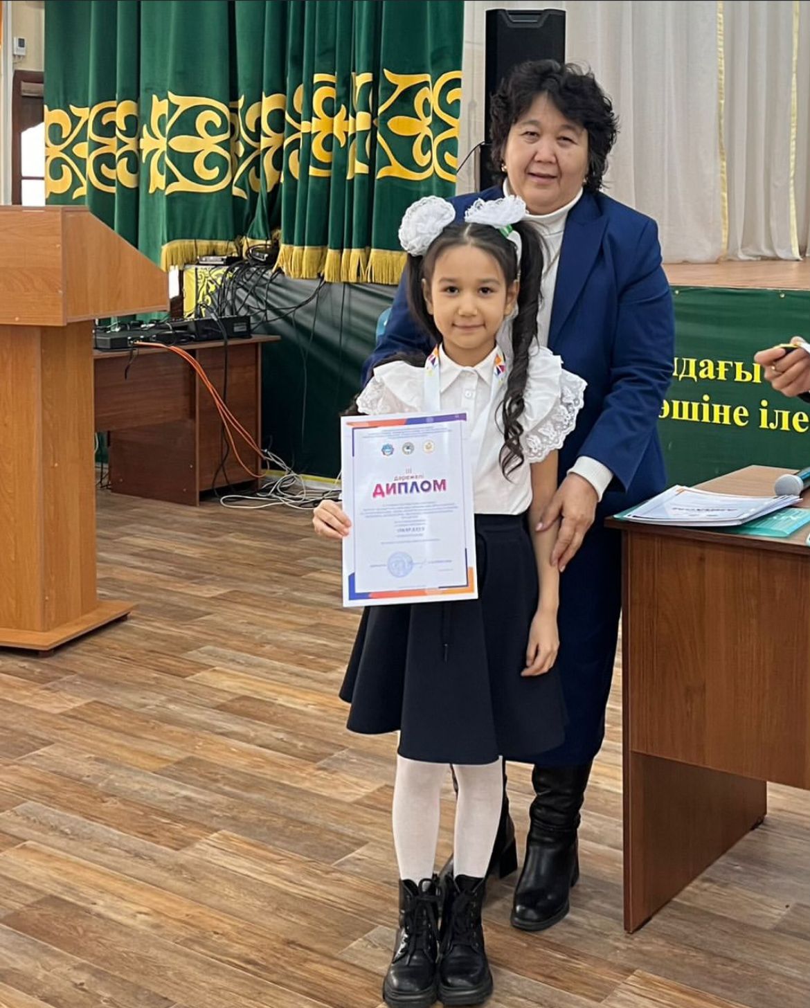 Қалалық "Зерде" ғылыми жобалар конкурсының жеңімпаздары Смагулов Алан және Омар Алуа